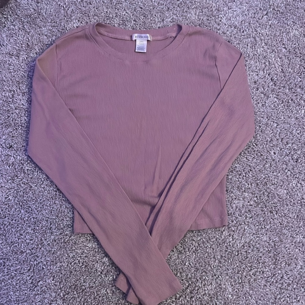 light pink long sleeve crop top